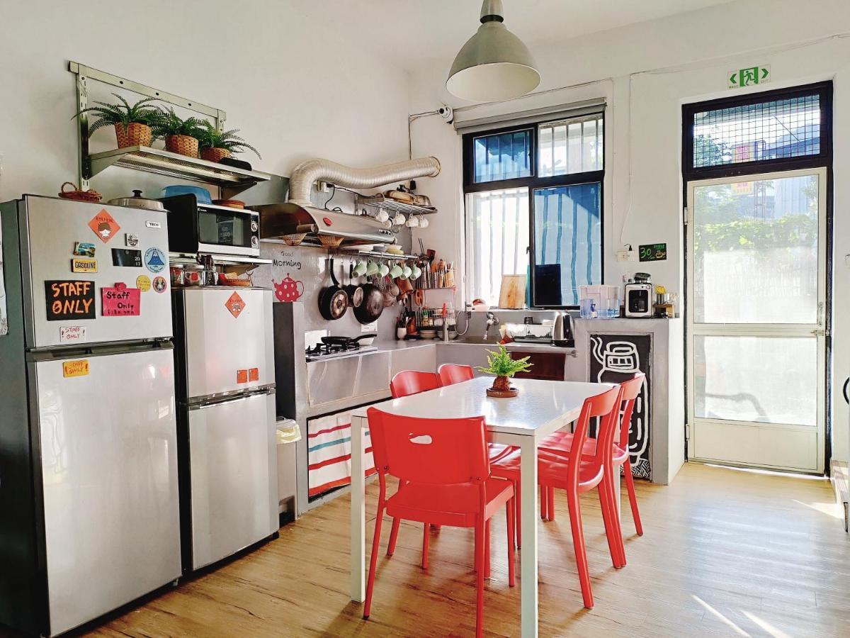 都蘭朋友家 Dulan Friends Hostel Donghe Esterno foto