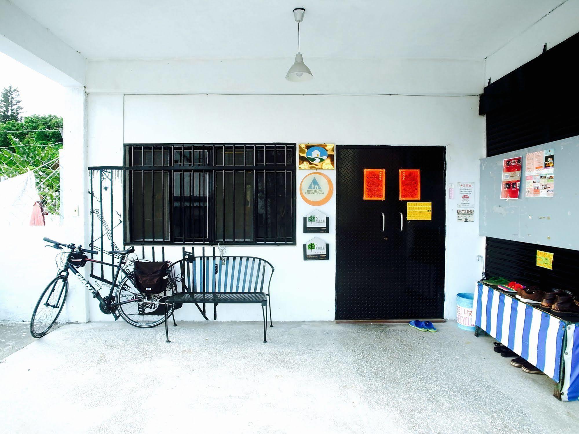 都蘭朋友家 Dulan Friends Hostel Donghe Esterno foto